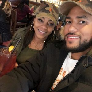 Meet your Posher, Violanda